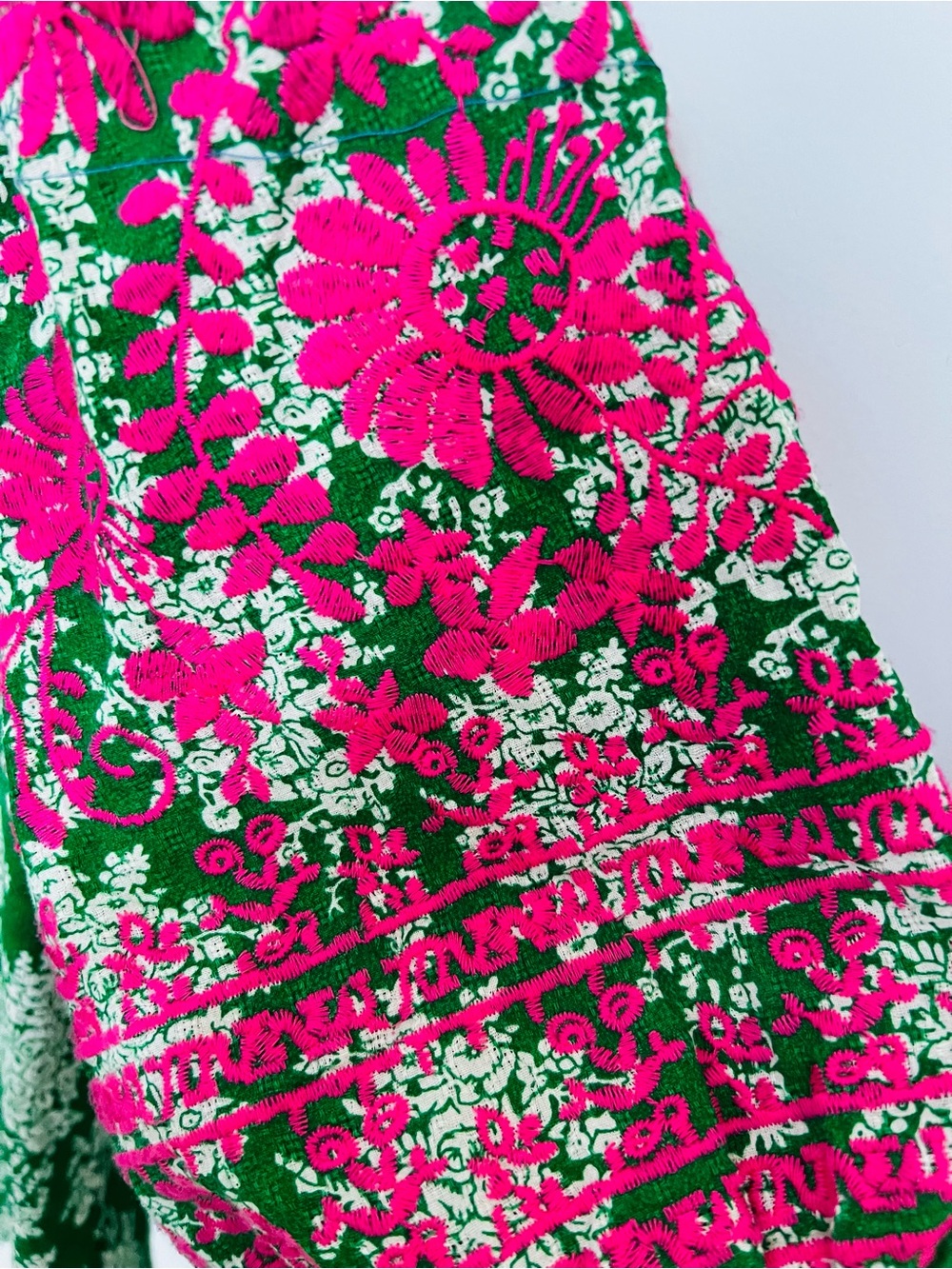 THML Green and Pink Floral Mixed-Print Puff Sleeve Blouse - Picture 5 of 9
